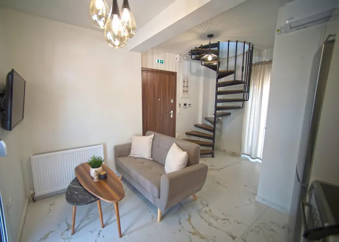 Q Apartments Private Parking