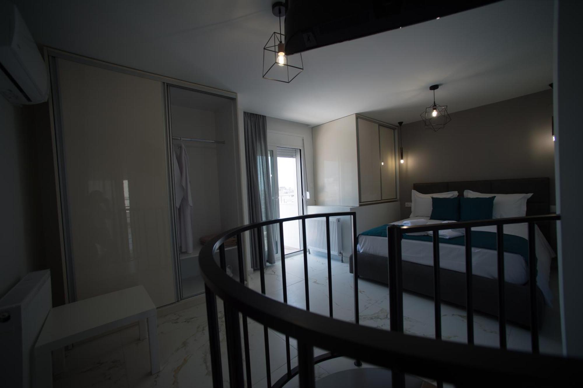 Q Private Parking Apartment Volos